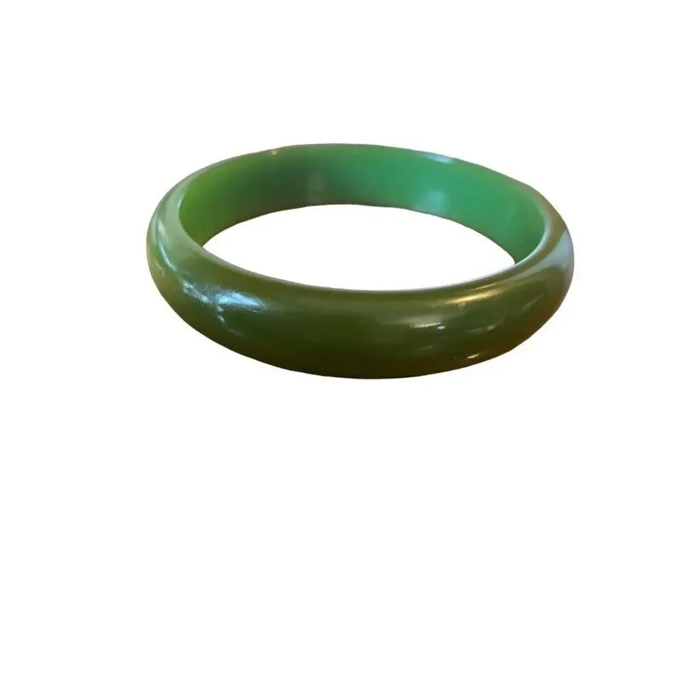 Vintage Bakelite Olive Green Bangle Bracelet 2.5